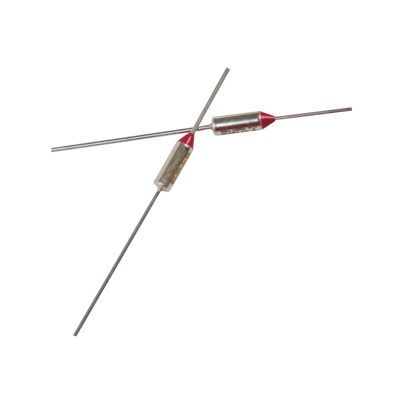 Kertakäyttöinen lämpösulake Kertakäyttöinen ei-palautettava lämpösulake pienten kodinkoneiden sisällä Kertakäyttöinen lämpösulake Kertakäyttöinen ei-palautettava lämpösulake pienten kodinkoneiden sisällä